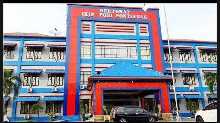 Suasana tampak depan Kampus IKIP PGRI Pontianak