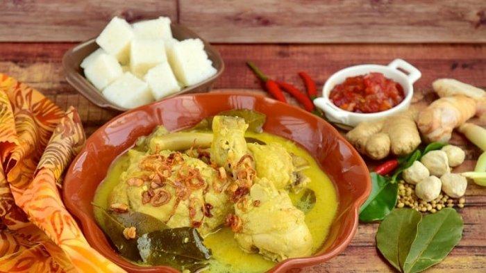 Proses Memasak Opor Ayam Lebaran Spesial