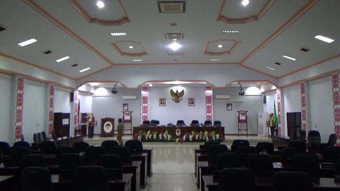 Ruang rapat paripurna di Kantor DPRD Ketapang. Cek Jadwal pelantikan anggota DPRD Ketapang 2024-2029 dalam artikel ini