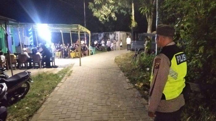 Pengamanan kampanye Pasangan Calon (Paslon) Wali Kota dan Wakil Wali Kota Singkawang nomor urut 03, Dr. H. Andi Syarif TUW, ST, M.T, M.Si (Han), dan Ir. H. Yusnita Fitriadi. Kampanye tersebut dilaksanakan di kediaman salah satu warga, yang berlokasi di Jalan Raya Singkawang-Bengkayang, Gang Nek Sangko Kelurahan Nyarumkop, Kecamatan Singkawang Timur Kota Singkawang. 