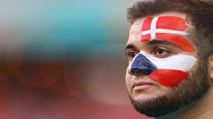Ladislav Krejčí mencetak gol di babak tambahan dalam pertandingan Denmark vs Republik Ceko