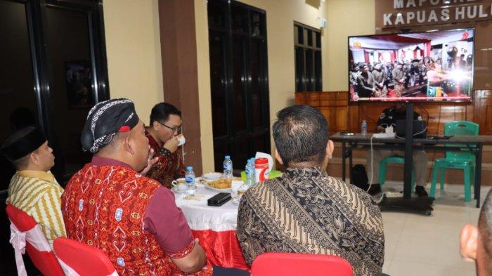 Polres Kapuas Hulu Gelar Nobar Wayang Kulit, Angkat Kearifan Lokal di Hari Bhayangkara