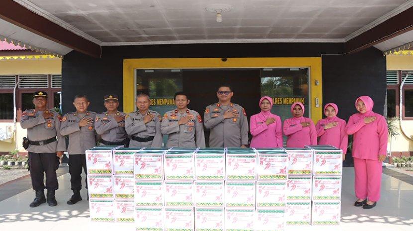 Kegiatan Sosial Polres Kayong Utara, Kick Off Bansos Hari Bhayangkara ke-79 - Tribunpontianak.co.id