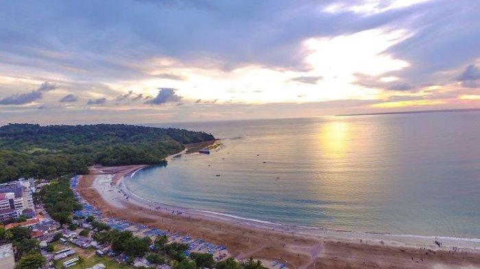 Pemandangan Pantai Pangandaran