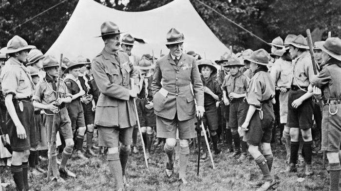 Gambar Baden Powell Bapak Pramuka Sedunia. Simak biografi dan sejarah Pramuka berikut ini