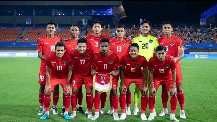Timnas Indonesia U24 akan berhadapan dengan Uzbekistan pada babak 16 besar cabang olahraga sepak bola Asian Games 2022, Kamis (28/9/2023) sekitar pukul 15.30 WIB.