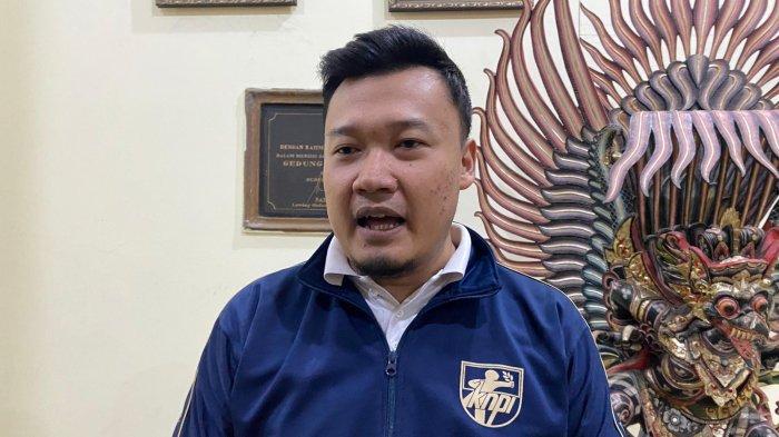 Ketua KNPI Kota Bandung, Edwin Khadafi, menyampaikan alasan pihaknya menggelar acara uji publik Calon Wali Kota Bandung, Rabu (16/10/2024) malam.