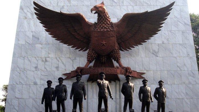 Monumen Kesaktian Pancasila untuk mengenang wafatnya 6 Jenderal dan 1 Perwira dalam Peristiwa Gerakan 30 September 1965 / G30S 1965