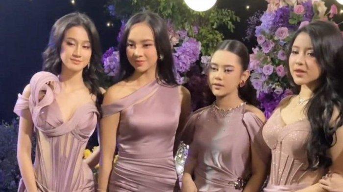 Para Bridesmaid sedang lakukan sesi pemotretan