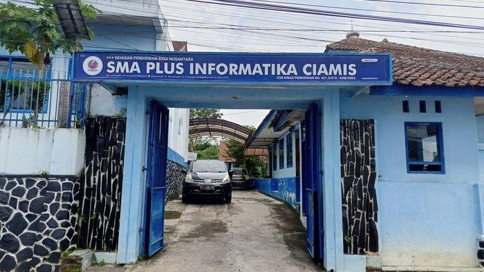 SMA Plus Informatika Ciamis.