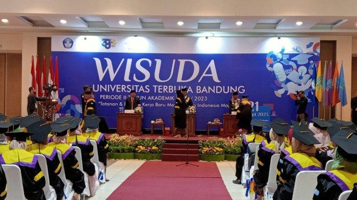 Universitas Terbuka Bandung Luluskan 1078 Wisudawan Unggul Siap Kerja