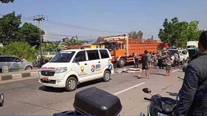KECELAKAAN MAUT - Peristiwa kecelakaan maut  terjadi di kawasan Kampung Warung Cina, Mangunarga, Kecamatan Cimanggung, Kabupaten Sumedang, Selasa (6/5/2025).