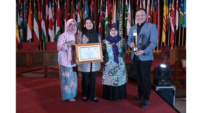 Pemkot Banjar kembali meraih predikat Informatif pada Penghargaan Keterbukaan Informasi Publik (KIP) untuk kategori Pemerintah Daerah tahun 2024