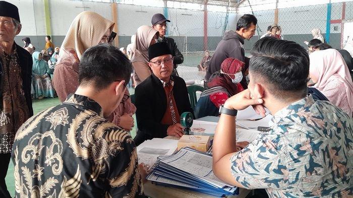 Proses sosialisasi dan pelaksanaan ganti rugi pembangunan Tol Getaci di Desa Talagasari, Kecamatan Kadungora, Kabupaten Garut, Jawa Barat, Kamis (27/6/2024).