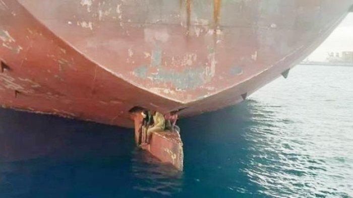 Tiga Penumpang Gelap Bertahan 11 Hari di Daun Kemudi Kapal Tanker, Dari