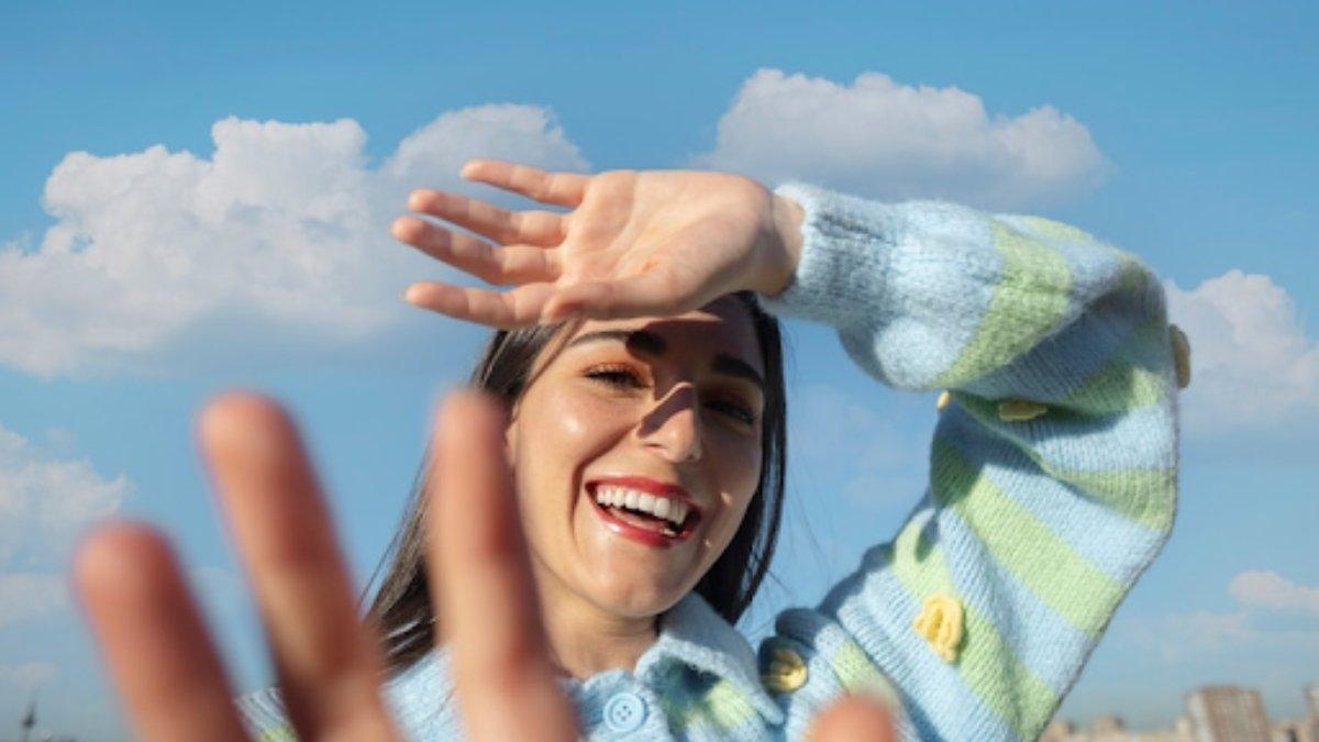 Kombinasikan Alpha Arbutin dengan sunscreen dan dapatkan kulit terlindungi maksimal dari paparan sinar UV