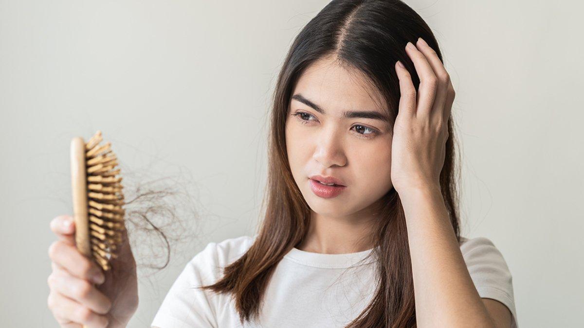 Rambut rontok yang membuat risau.