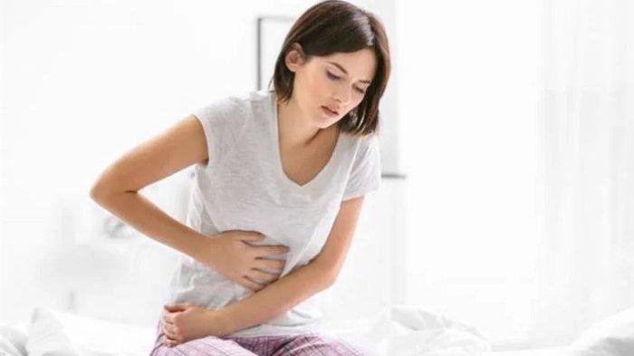 Daun parsley atau peterseli bisa membantu mengatasi masalah perut kembung.