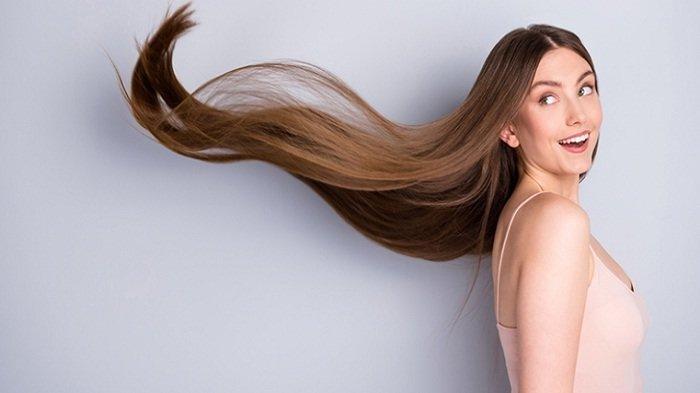 Rambut yang sehat dan terjaga kelembapannya.