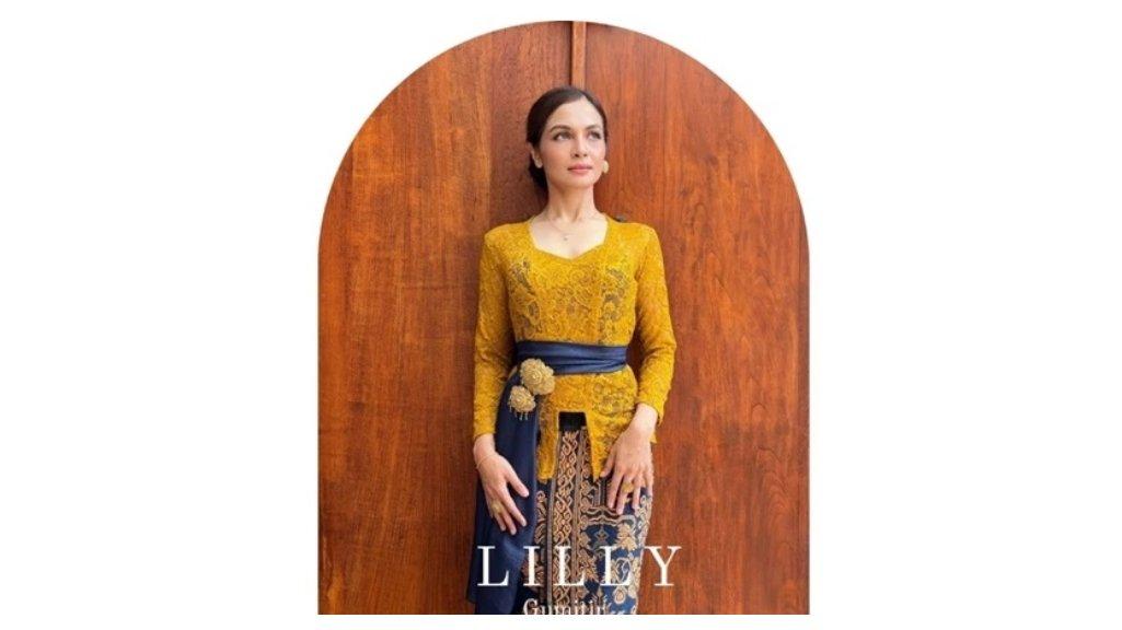 Atasan Kebaya Kutubaru Lengan Panjang Brokat Stretch Lilly