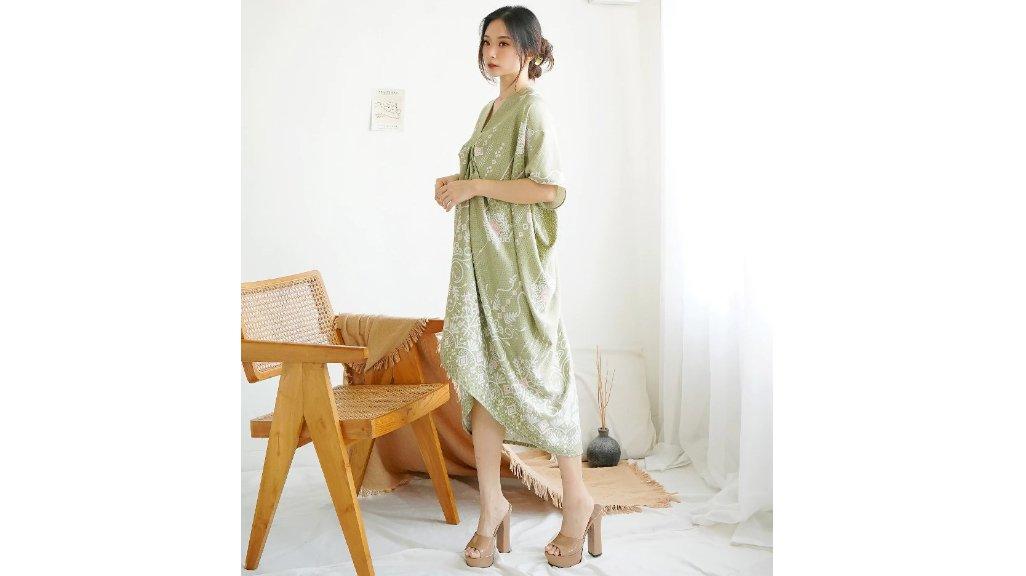 C2W Clothtowear Kaftan Batik Wanita All Size