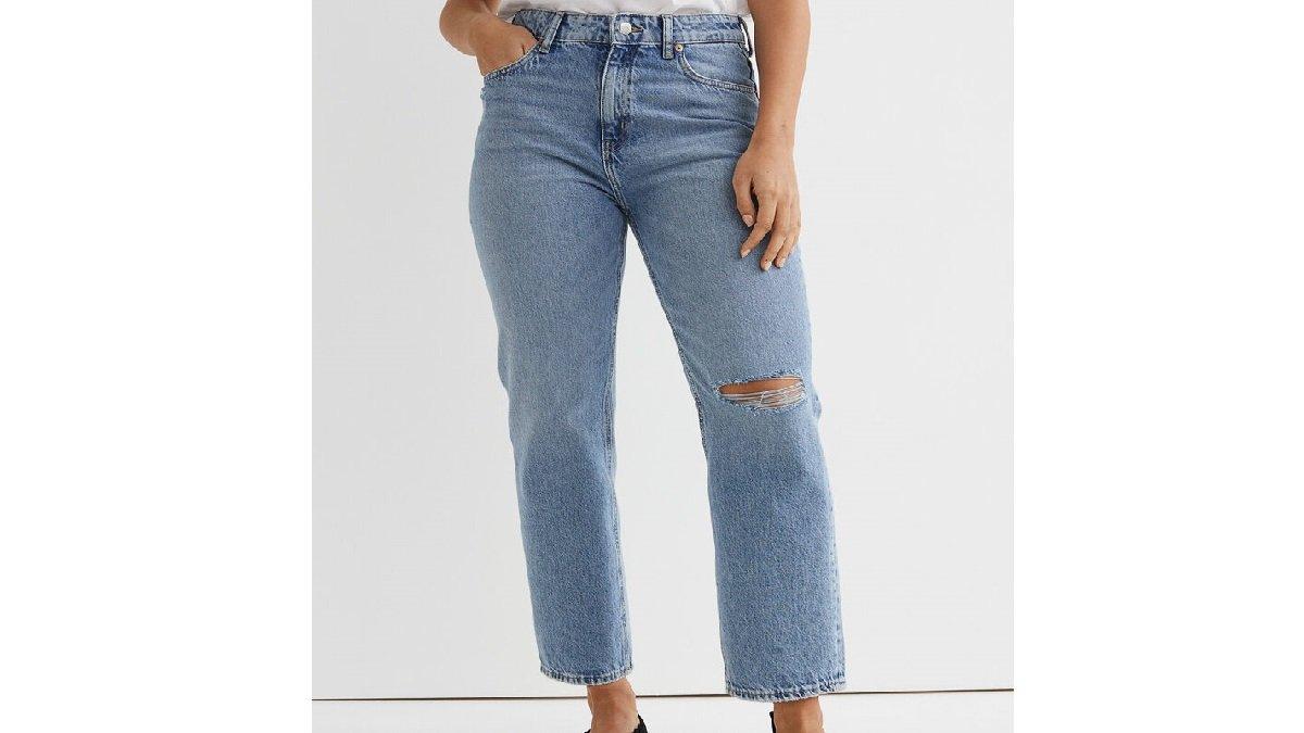 Celana jeans untuk bentuk tubuh yang kurus atau mungil