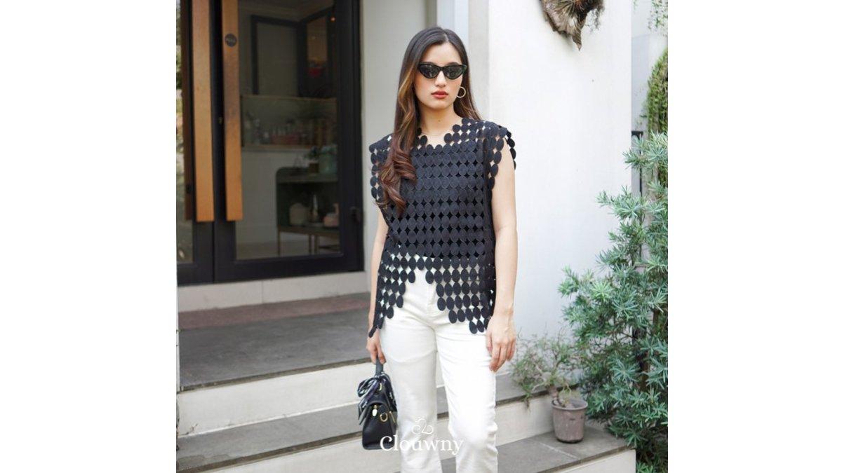 Clouwny Dos Lace Top Atasan Wanita Premium Lace Lengan Pendek Korean Look