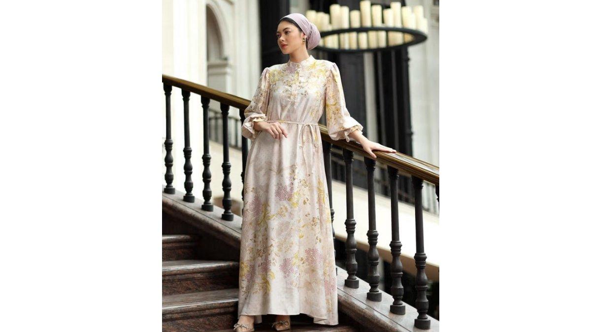 Dress Pattern Floral Yellow dan Dusty Purple.