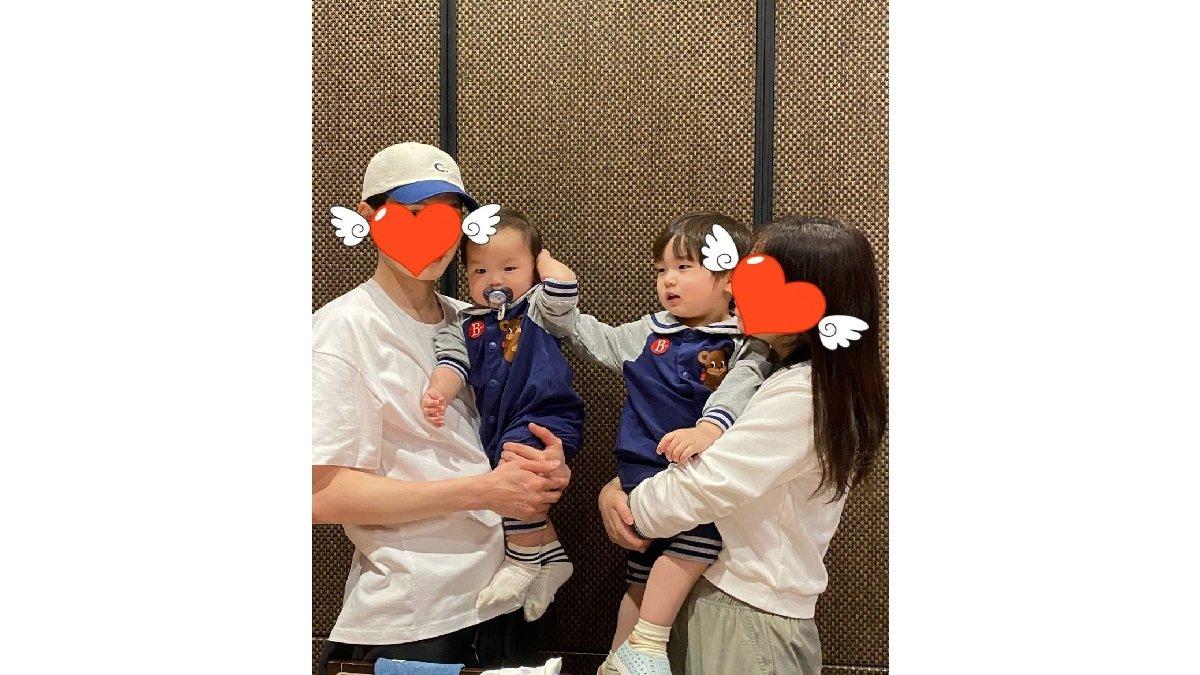 Padu padan oufit adik kakak ala Eunwoo dan Jungwoo menggunakan One Set Desain Pelaut.