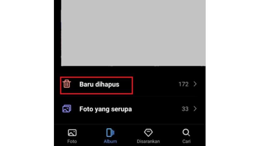 Folder baru saja dihapus biasanya terletak pada menu albums dibagian bawah sendiri.
