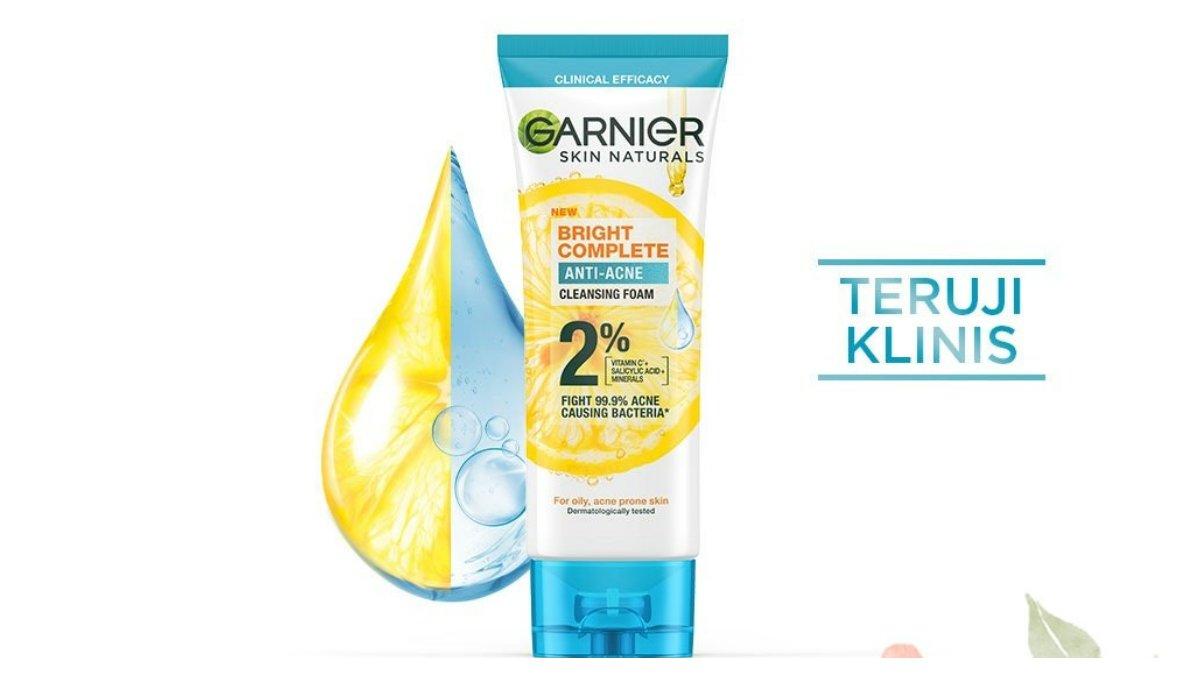 Garnier Skin Naturals Bright Complete Cleansing Foam Anti-Acne