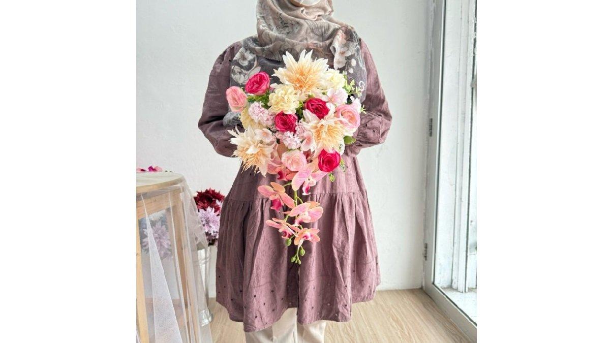 Handbuket Wedding Bunga Juntai Cascade Orchid Artifisial