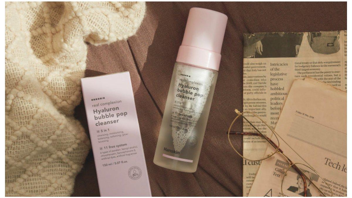 Hanskin Real Complexion Hyaluron Bubble Pop Cleanser