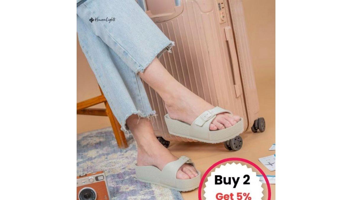 Heavent Lights Jade Sandals, bikin langkah kaki nyaman dan pastinya stylish.