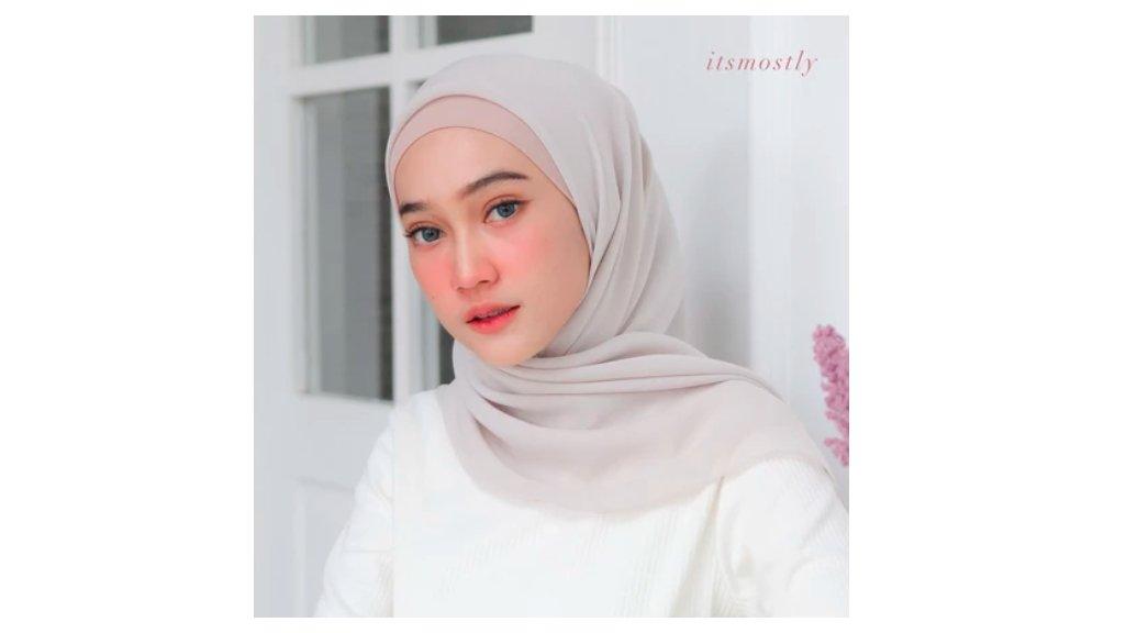 ITSMOSTLY - Plain Hijab GRD B Sale (Hijab Segiempat Bella Square / Poly Cotton Premium)