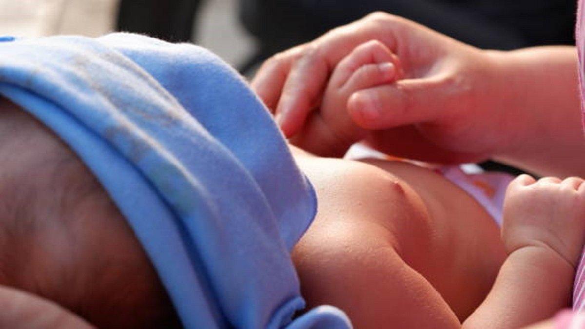 Manfaat Menjemur Bayi yakni Dapat Mencegah Penyakit Kuning pada Bayi.