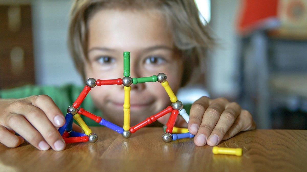 Ilustrasi High-powered Magnetic Toys yang Penggunaannya di Luar Negeri Sudah Dilarang tapi Masih Dijual di Indonesia.