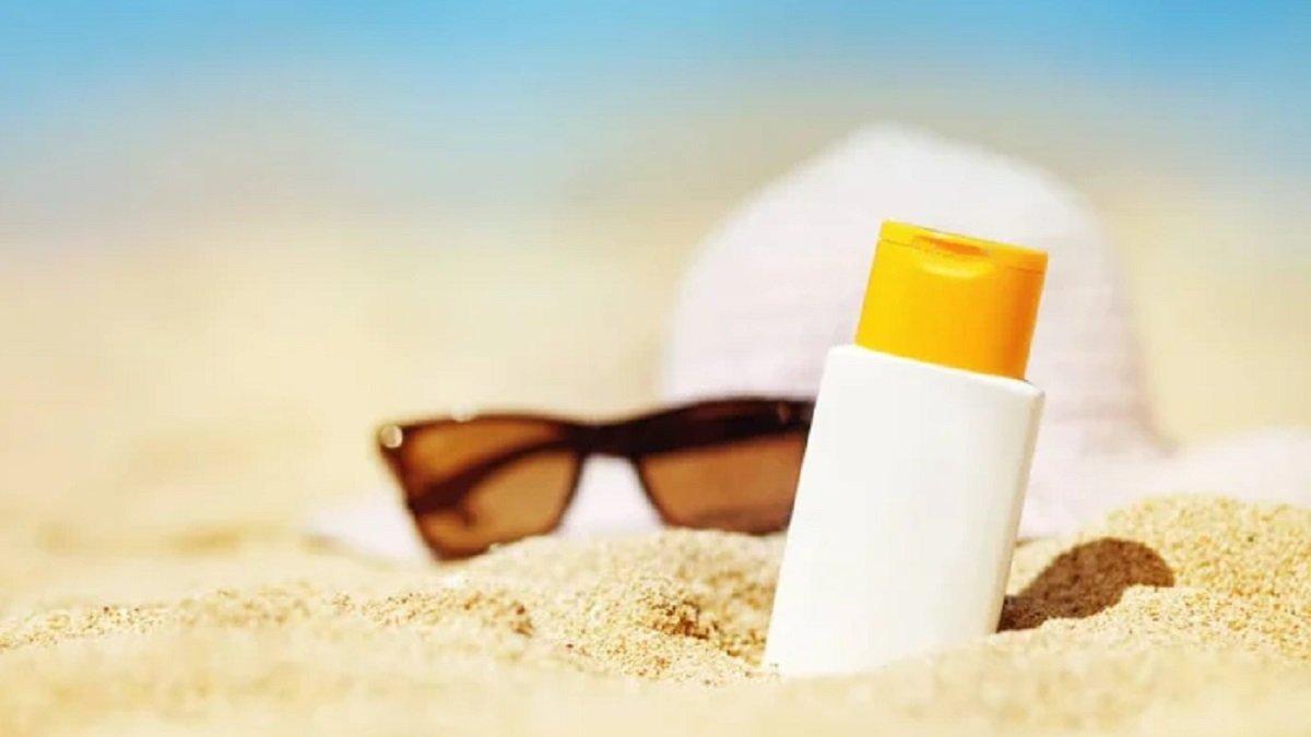 Ilustrasi memilih sunscreen.
