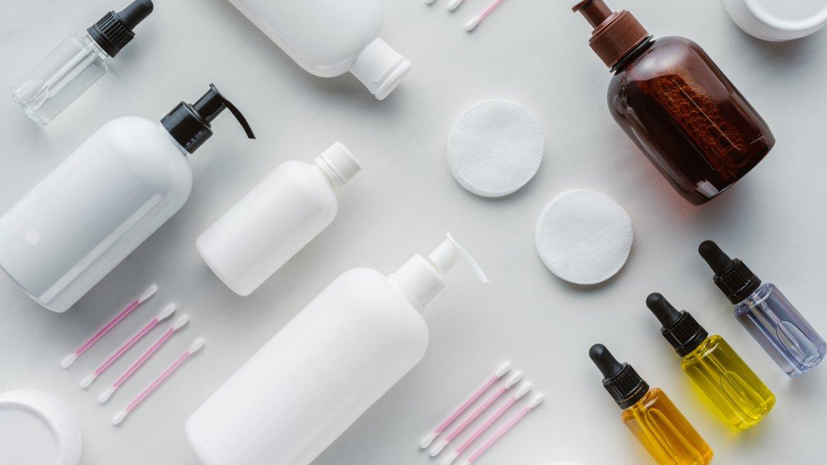 Ilustrasi kemasan skincare original.