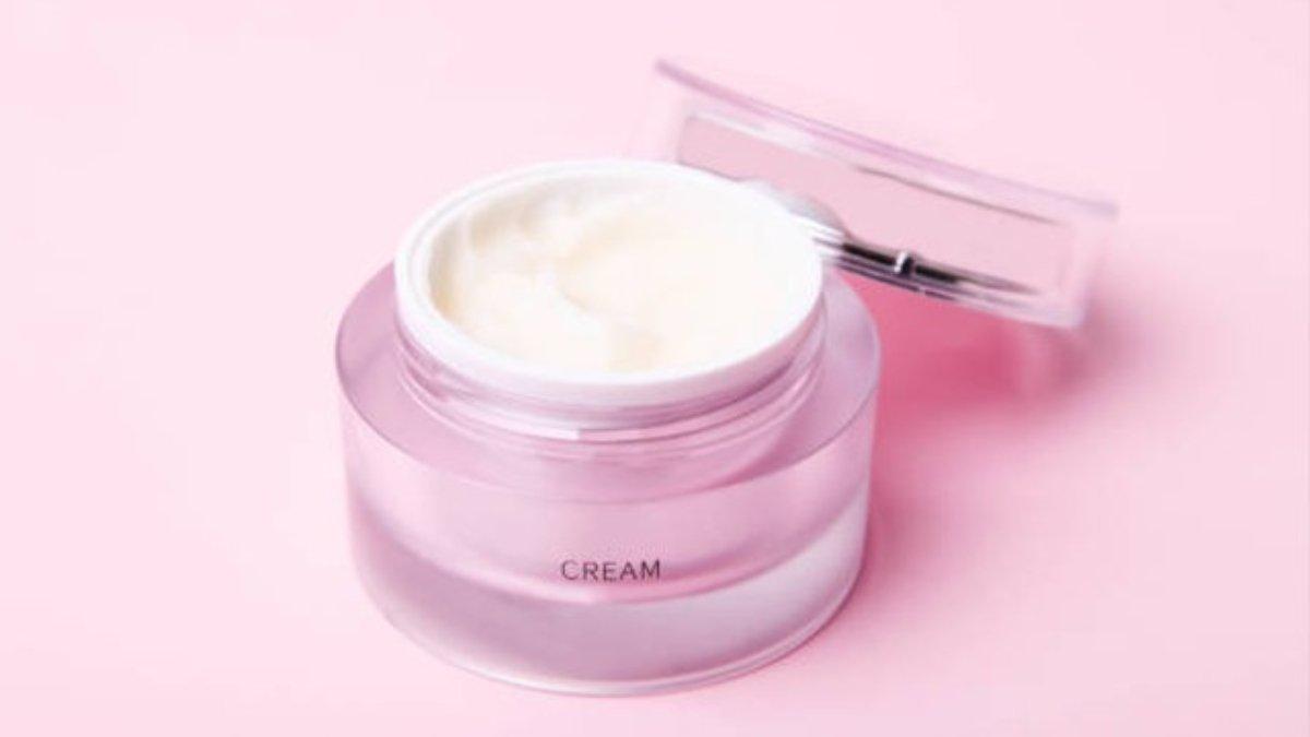 Ilustrasi krim retinoid.