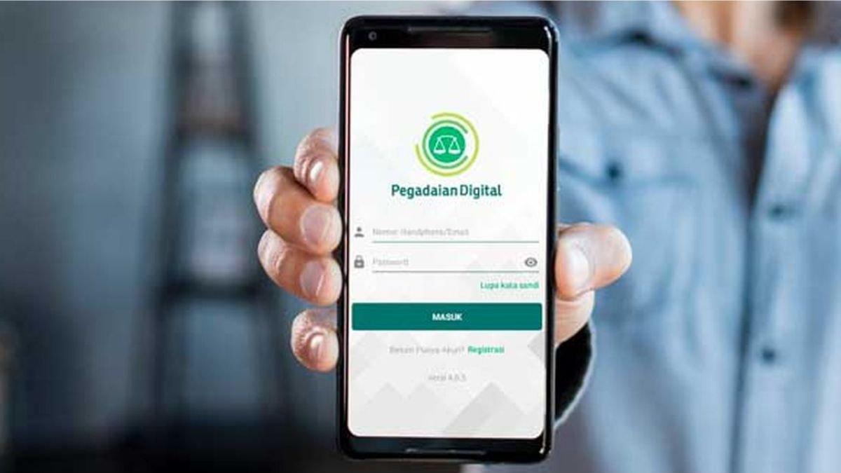 Ilustrasi pemakaian aplikasi Pegadaian Digital untuk membeli emas
