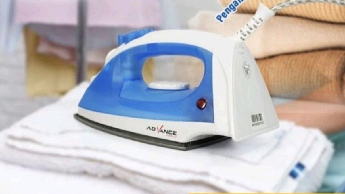 Advance Setrika Uap Listrik STK-600