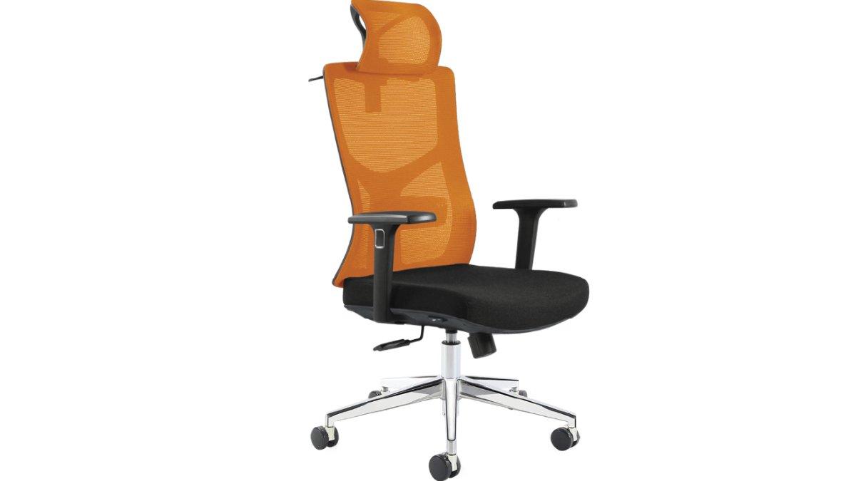 Ilustrasi penggunaan Kursi STAVA dari DONATI Furniture.