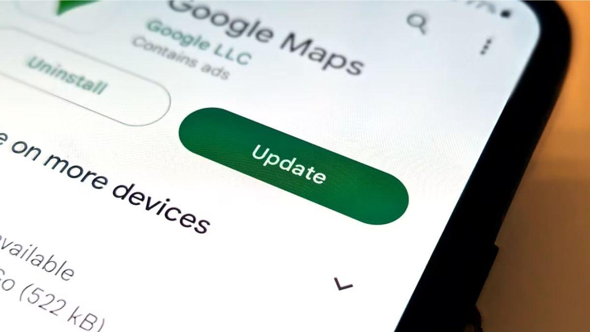 Ilustrasi update aplikasi di Google Play Store HP Android
