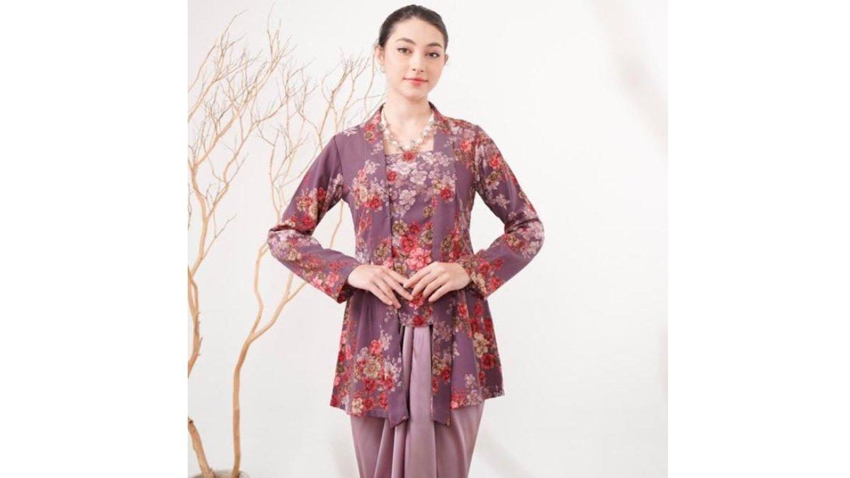 Kebaya Kutubaru Klasik - Kebaya Kutubaru Bigsize