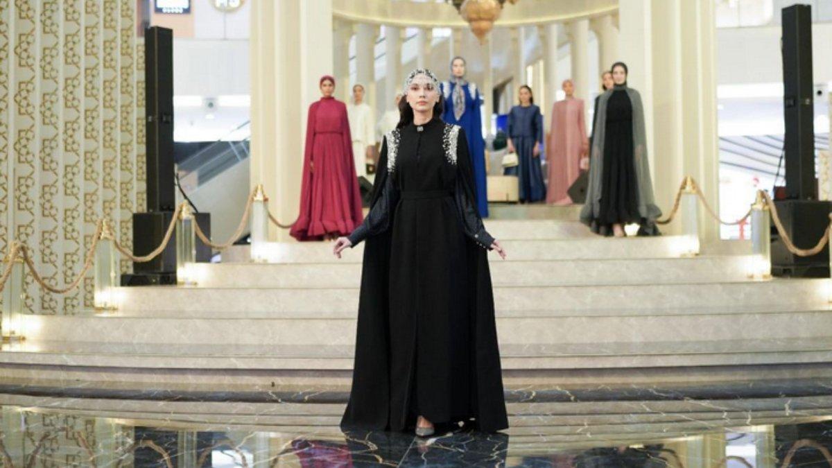 Koleksi Ramadan Buttonscraves Cape Dress Lengan Panjang