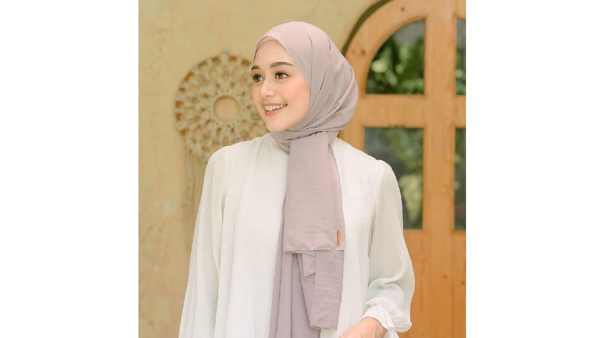 Lozy Hijab Dira Eyelash Shawl Pashmina Katun Jeruk Bordir Pinggir