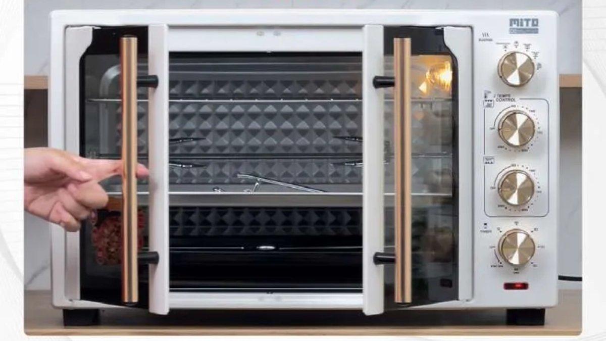 MITO Electric Oven MO300 Double Door 33L dibekali banyak keunggulan.