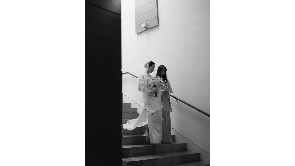 Potret Pernikahan Sederhana Pevita Pearce dan Suami.