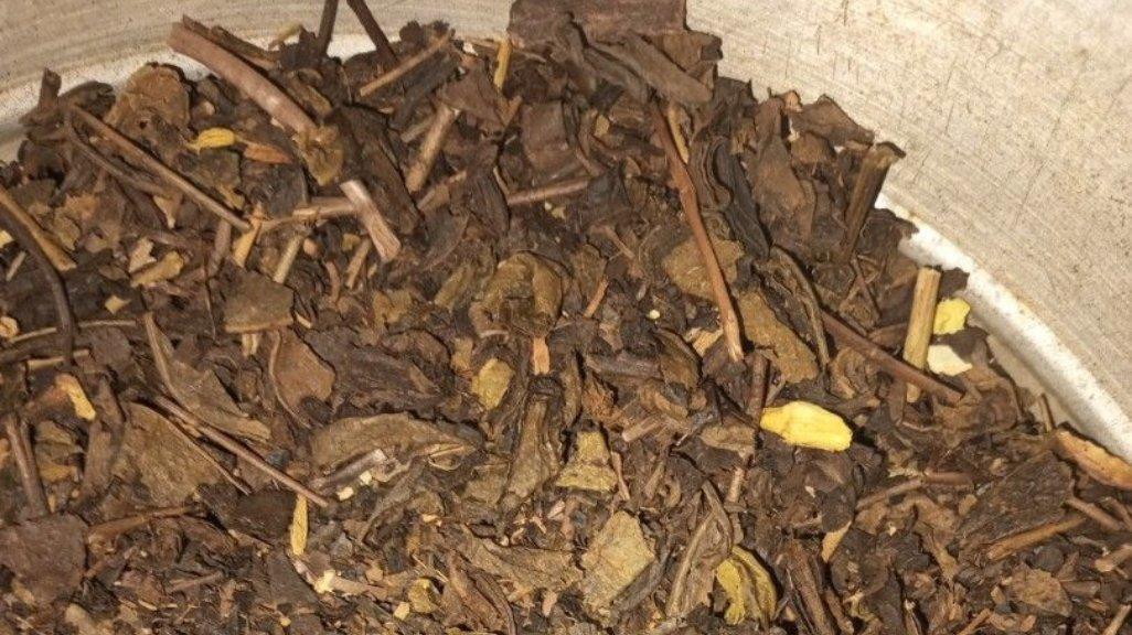 Daun teh bisa bikin daging empuk lho